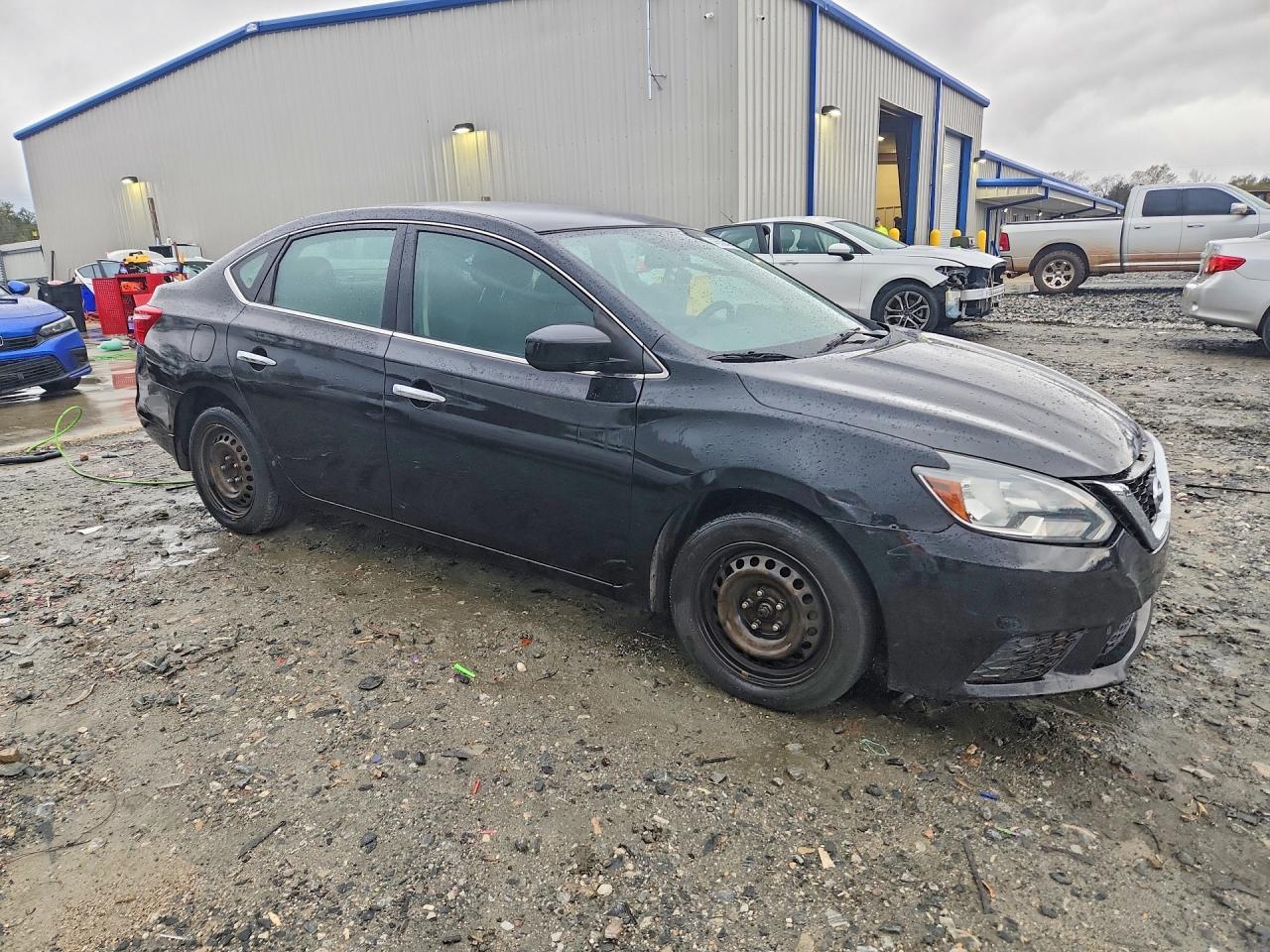 2017 Nissan Sentra S - Фото 4