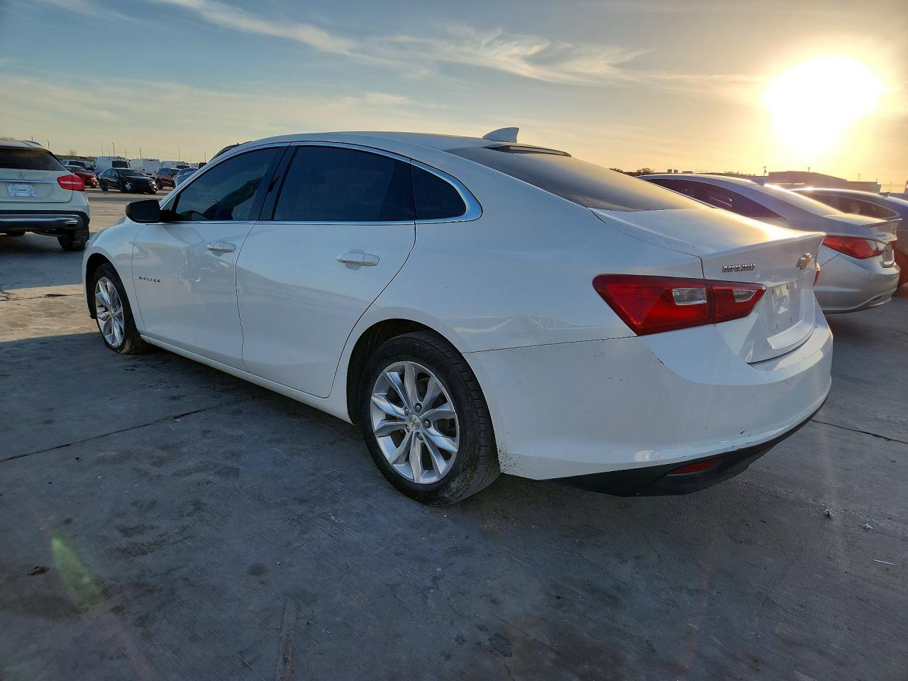 2023 Chevrolet Malibu Lt - Image 2