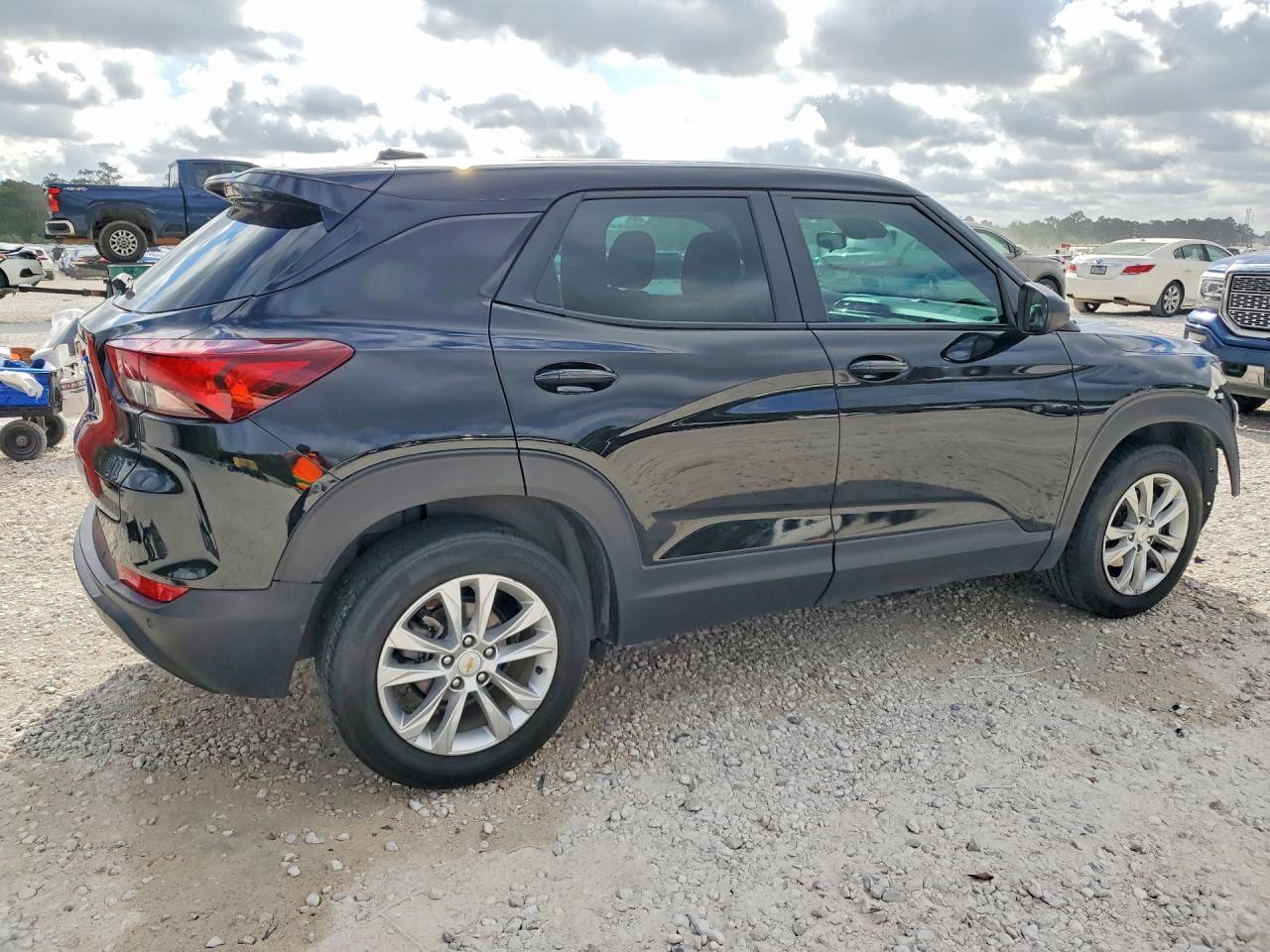 2023 Chevrolet Trailblazer Ls - Фото 3