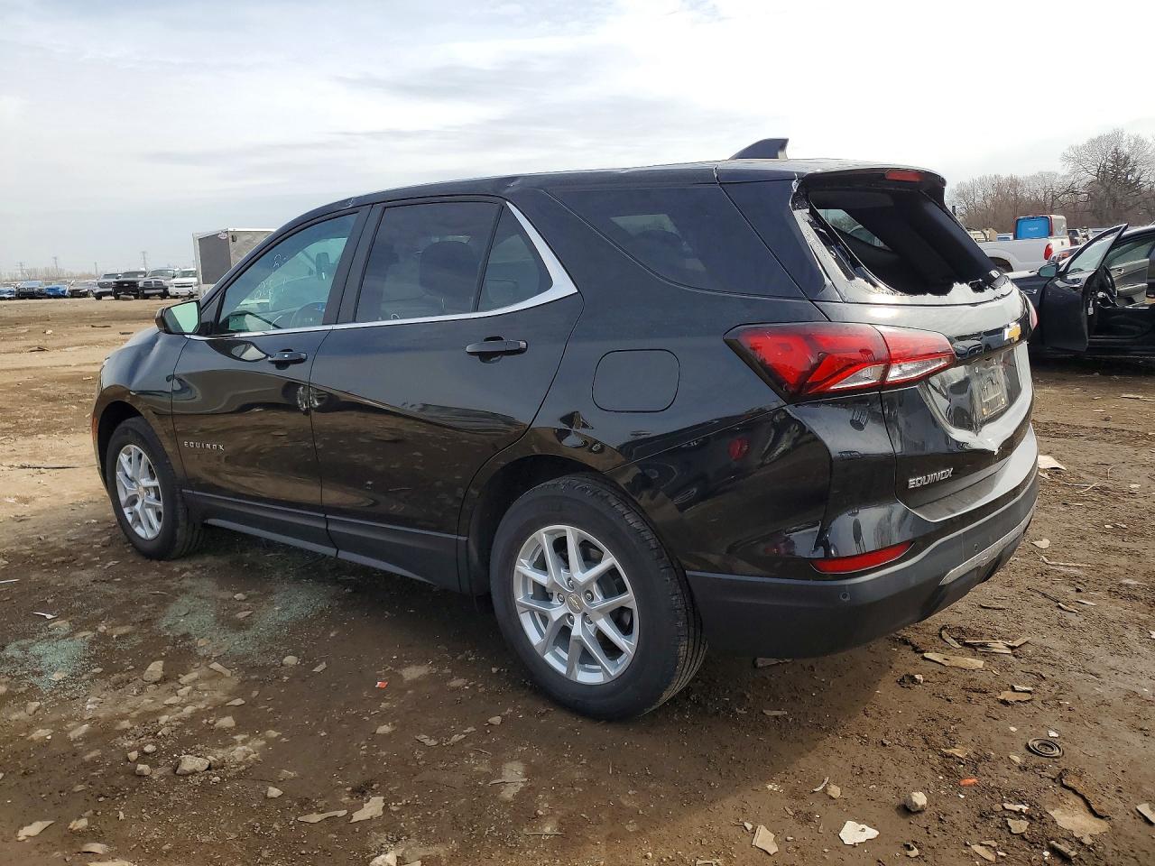 2022 Chevrolet Equinox Lt - Фото 2