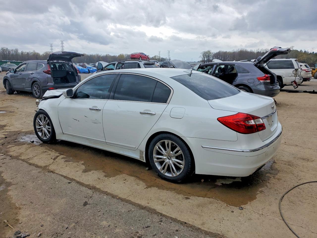 2012 Hyundai Genesis 3.8L V6 - Image 2