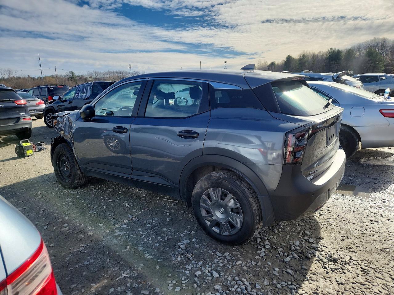 2025 Nissan Kicks S - Image 2