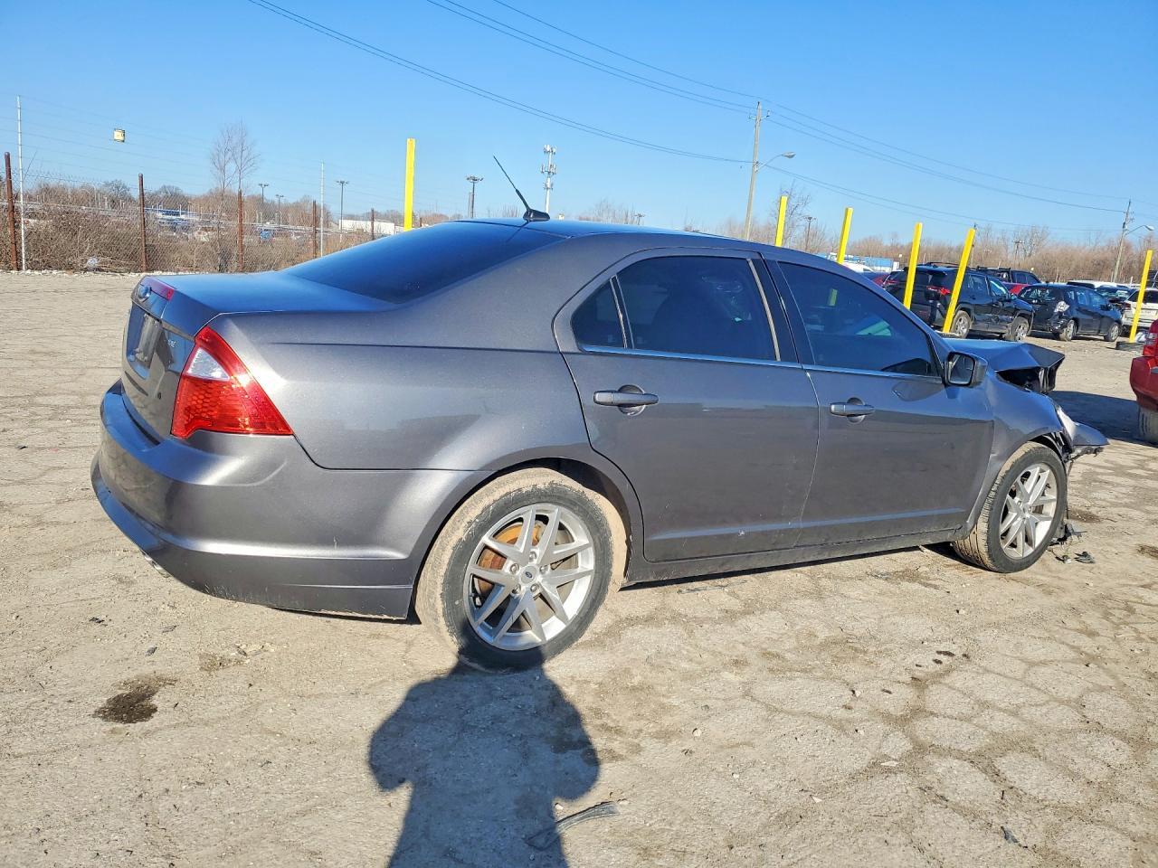 2012 Ford Fusion Se - Фото 3