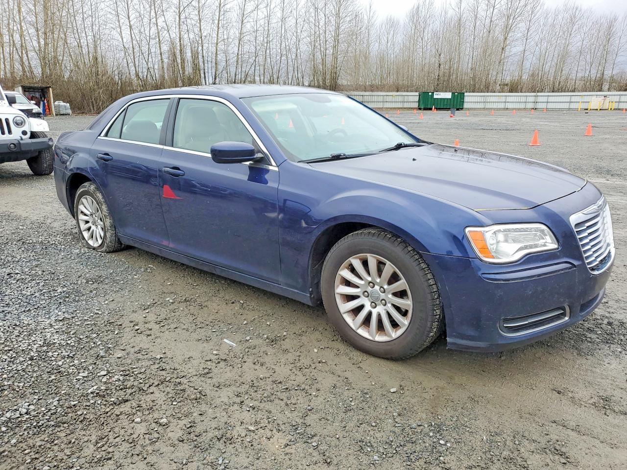 2014 Chrysler 300 - Фото 4