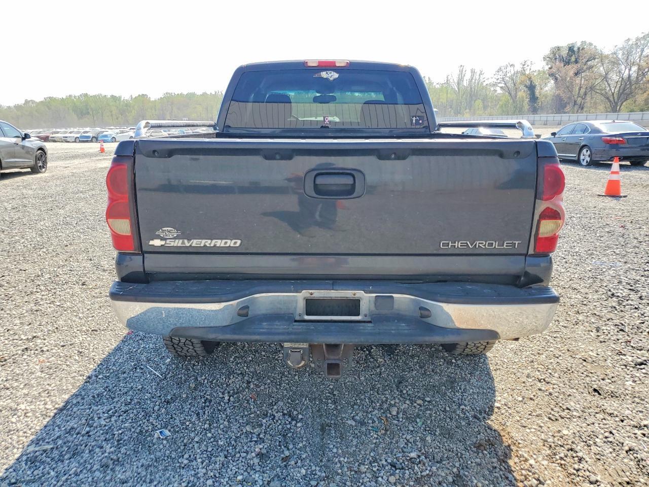 2004 Chevrolet Silverado K1500 - Image 6