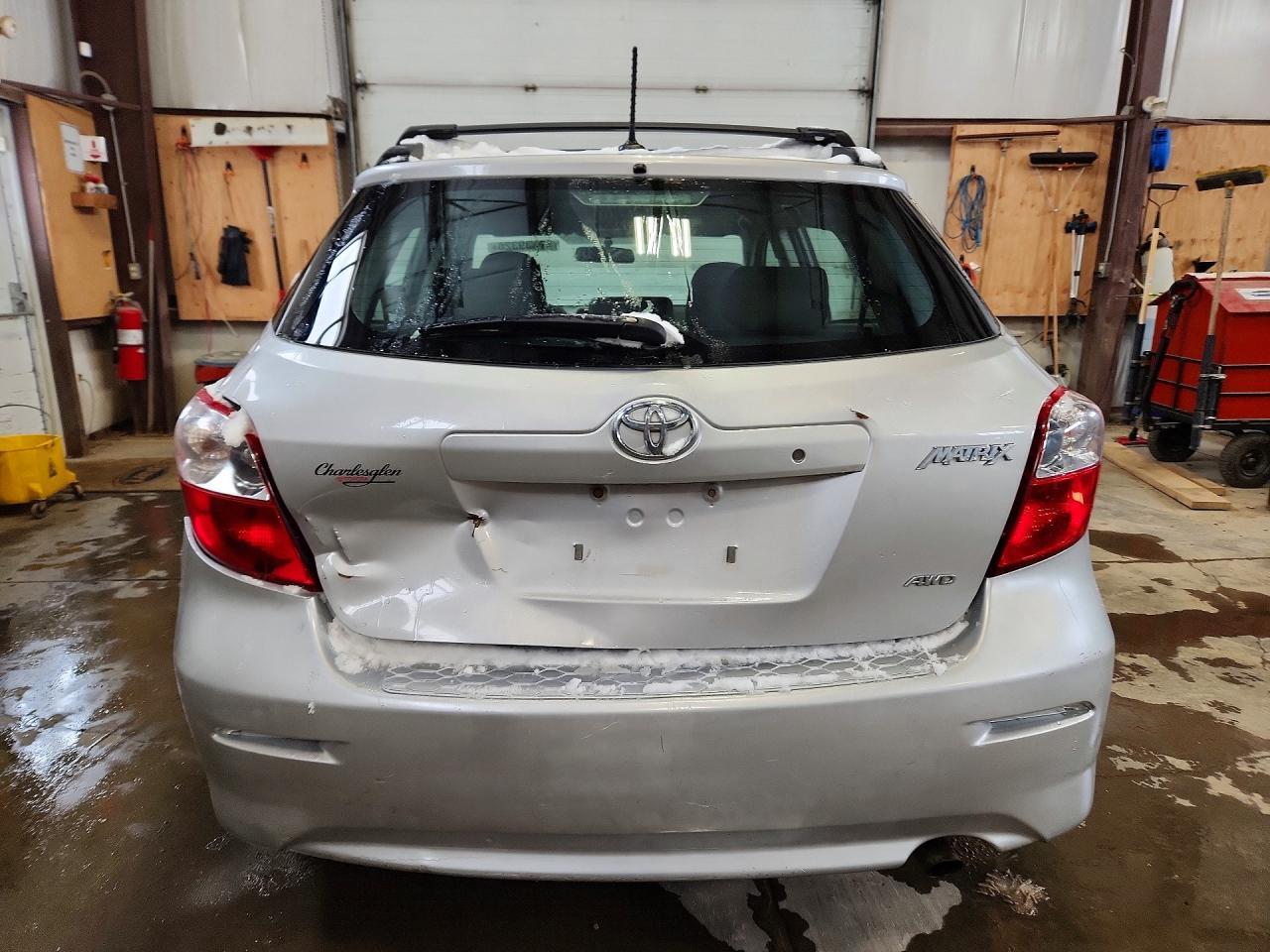 2011 Toyota Matrix S - Фото 6