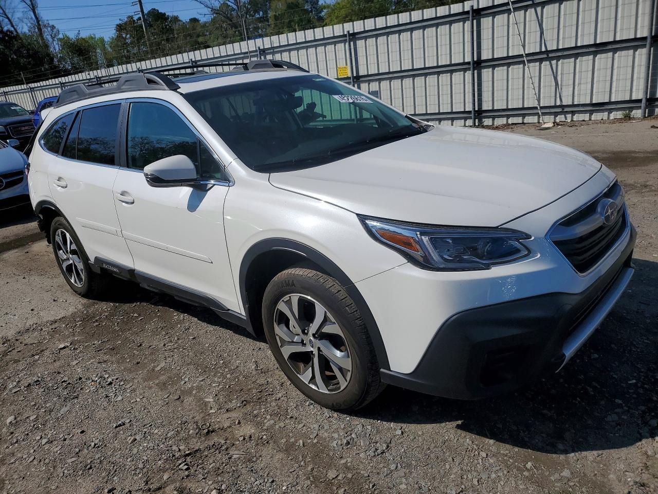 2021 Subaru Outback Limited - Image 4
