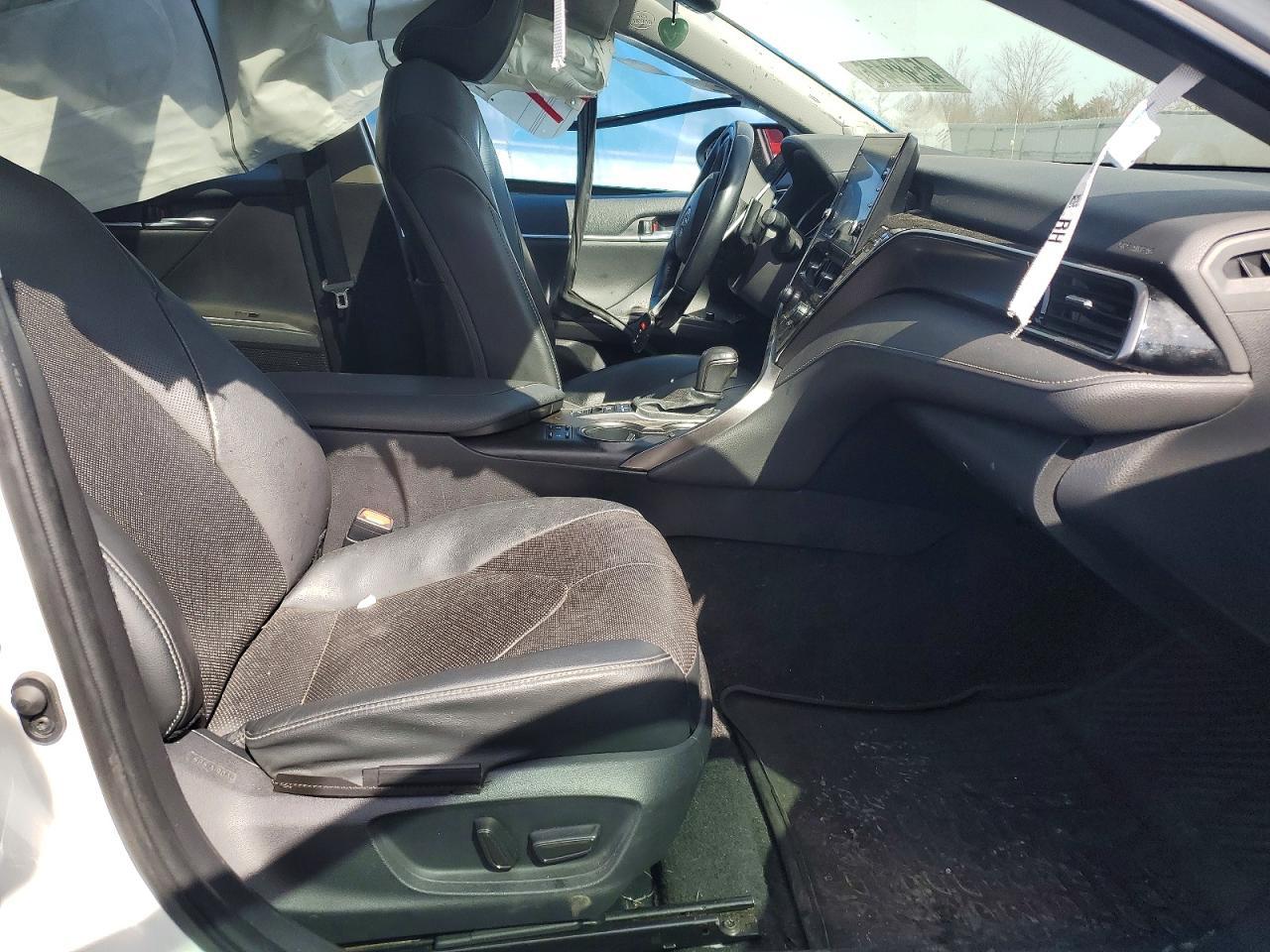 2021 Toyota Camry Xse - Фото 7