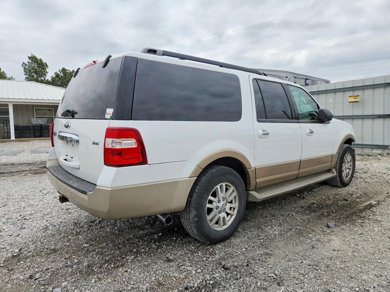 2012 Ford Expedition El Xlt - Image 3