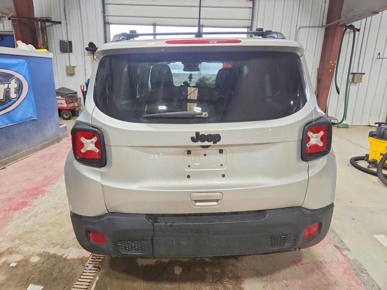 2020 Jeep Renegade Latitude - Фото 6