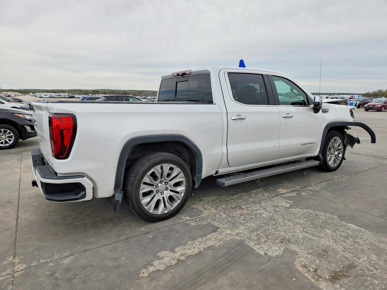 2020 GMC Sierra K1500 Denali - Image 3