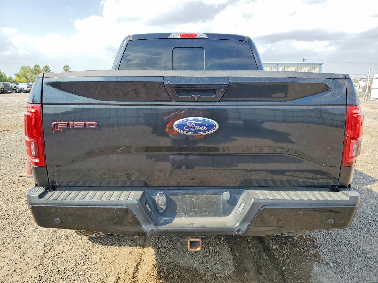 2015 Ford F150 Supercrew - Фото 6