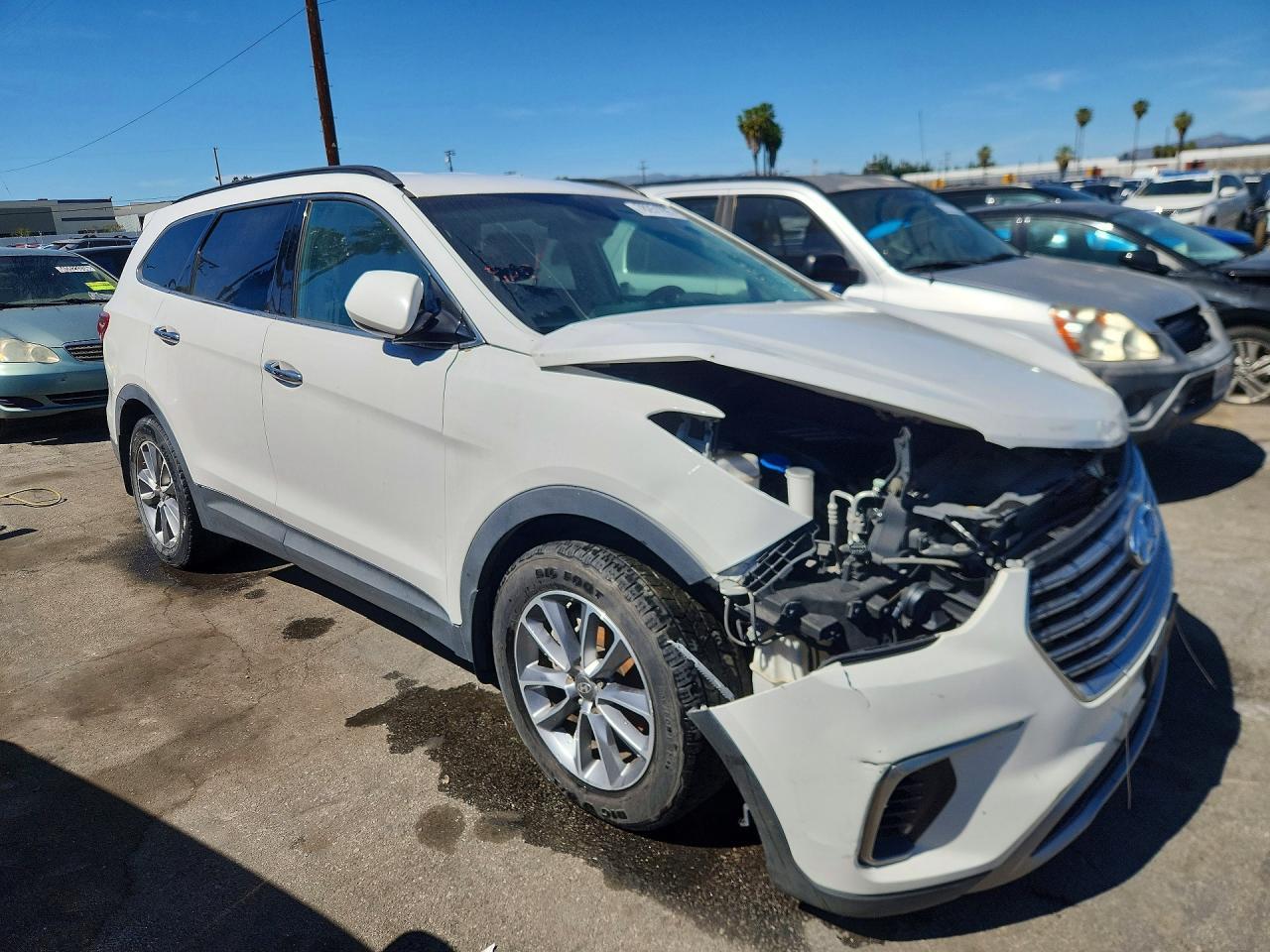 2017 Hyundai Santa Fe Se - Фото 4