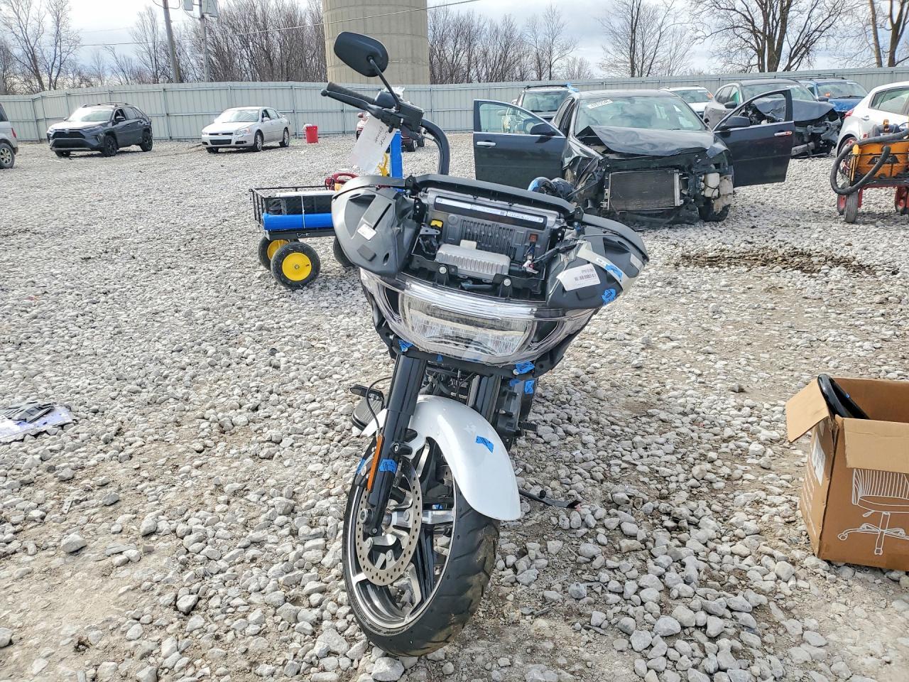 2025 Harley-Davidson Fltrx - Фото 2