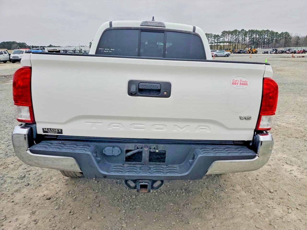 2017 Toyota Tacoma Sr5 - Image 6