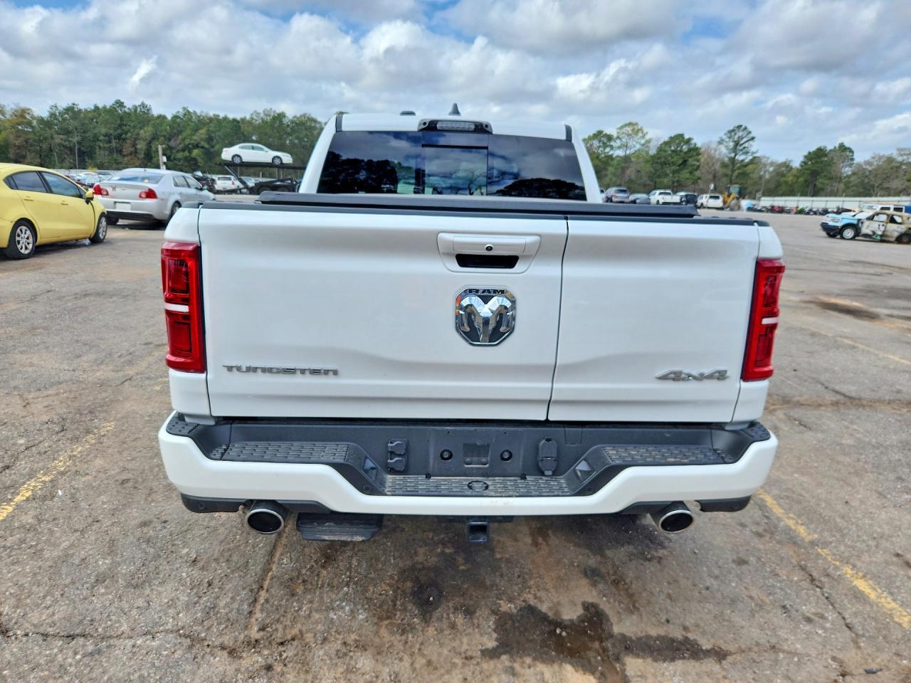 2026 Ram 1500 Tungsten - Фото 6