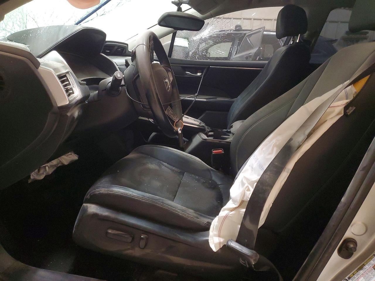 2018 Honda Clarity Touring - Image 7