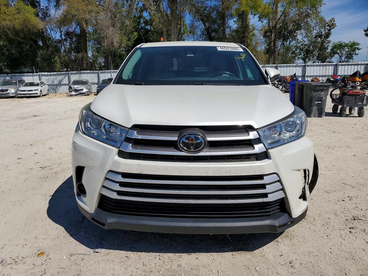 2019 Toyota Highlander Le - Фото 5