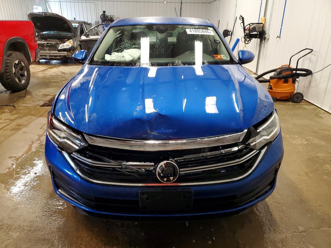 2024 Volkswagen Jetta S - Фото 5