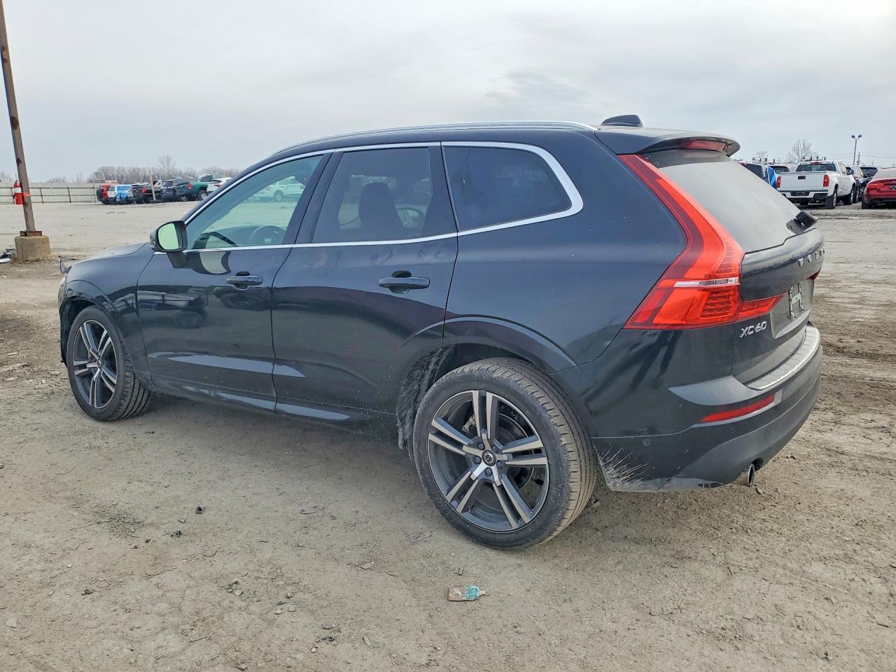 2019 Volvo Xc60 T5 - Image 2