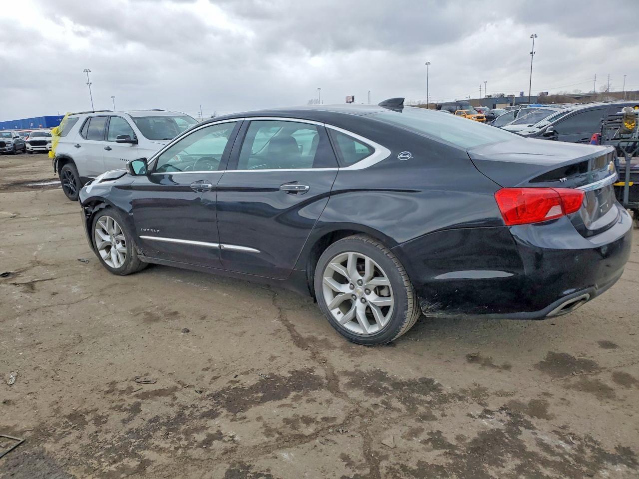 2018 Chevrolet Impala Premier - Фото 2