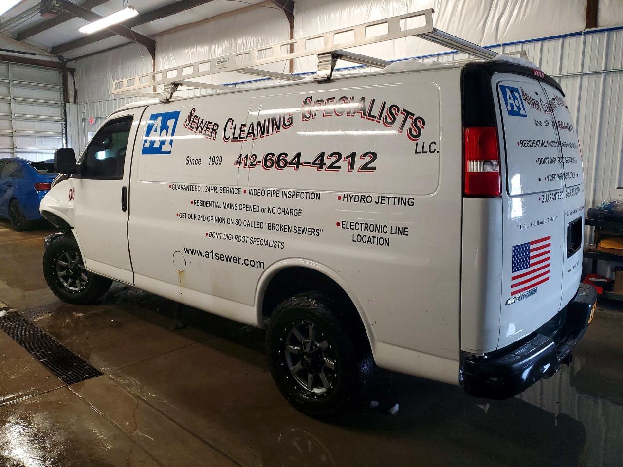 2019 Chevrolet Express G2500 - Фото 2