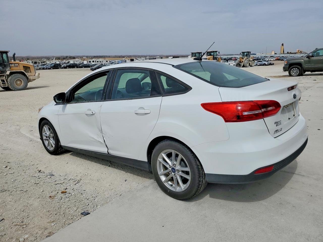2016 Ford Focus Se - Image 2