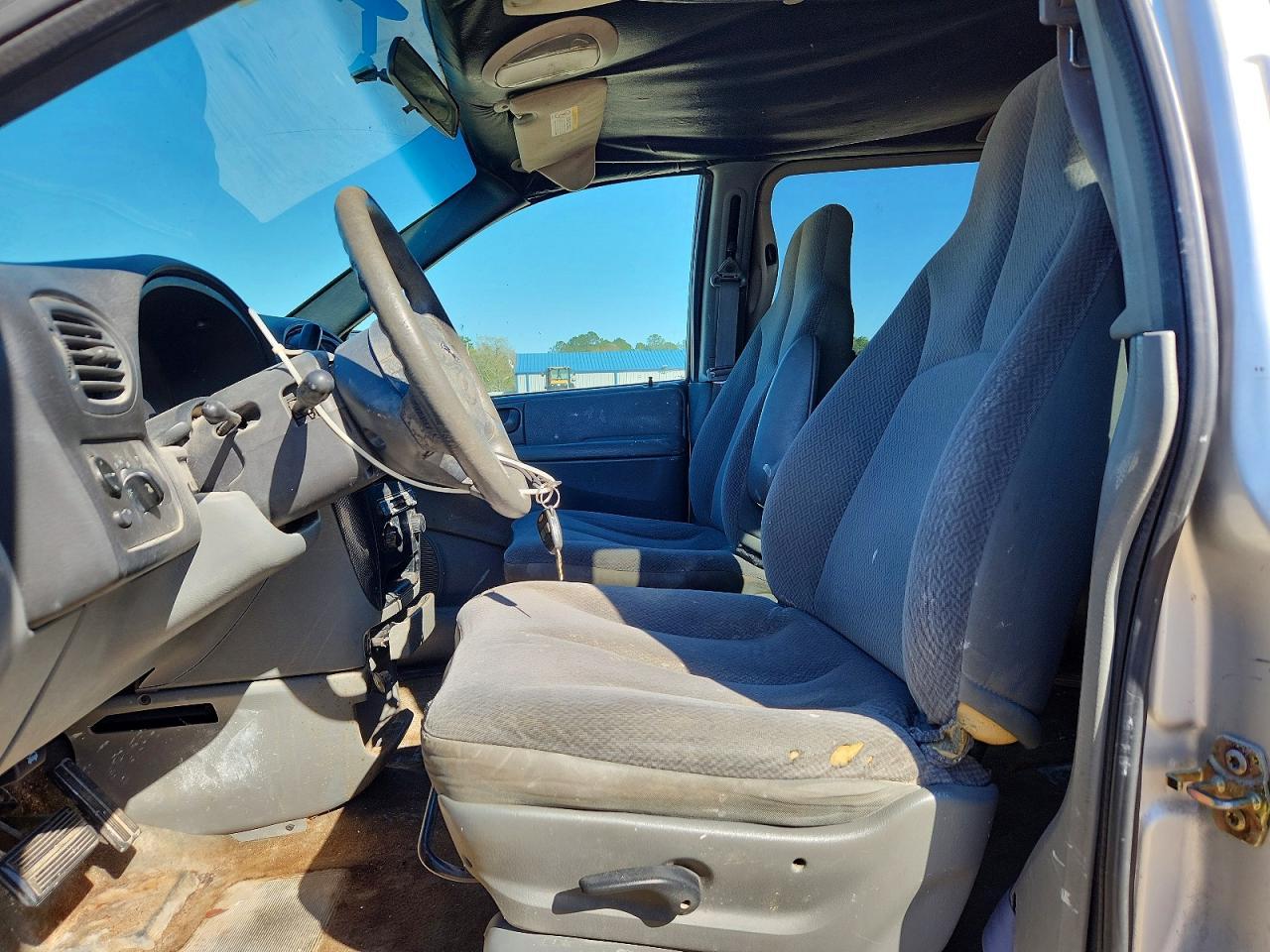 2005 Dodge Caravan Sxt - Фото 7