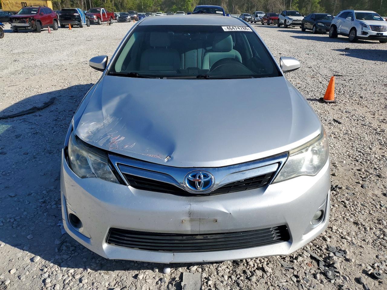 2012 Toyota Camry Hybrid Xle - Image 5