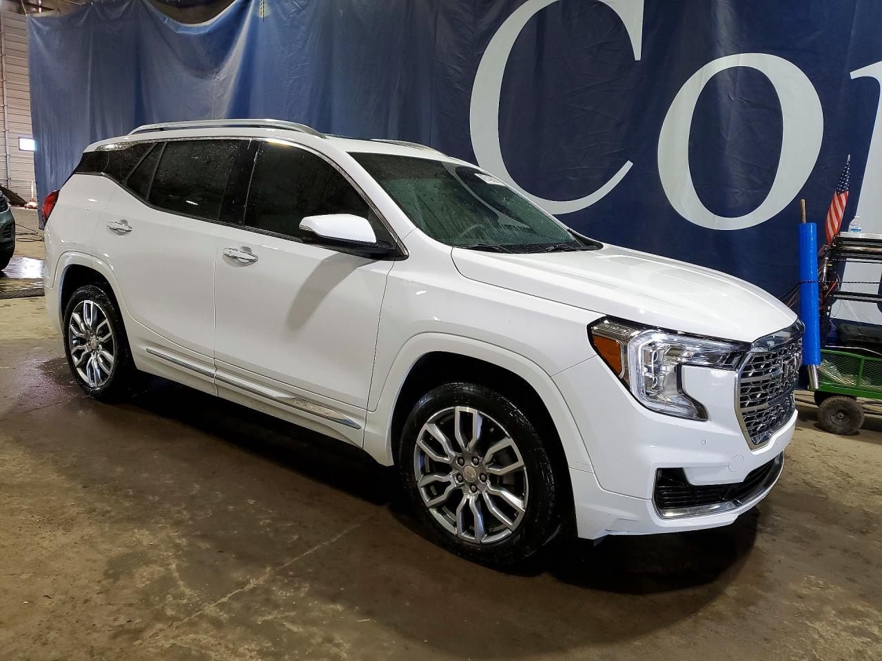 2023 GMC Terrain Denali - Фото 4