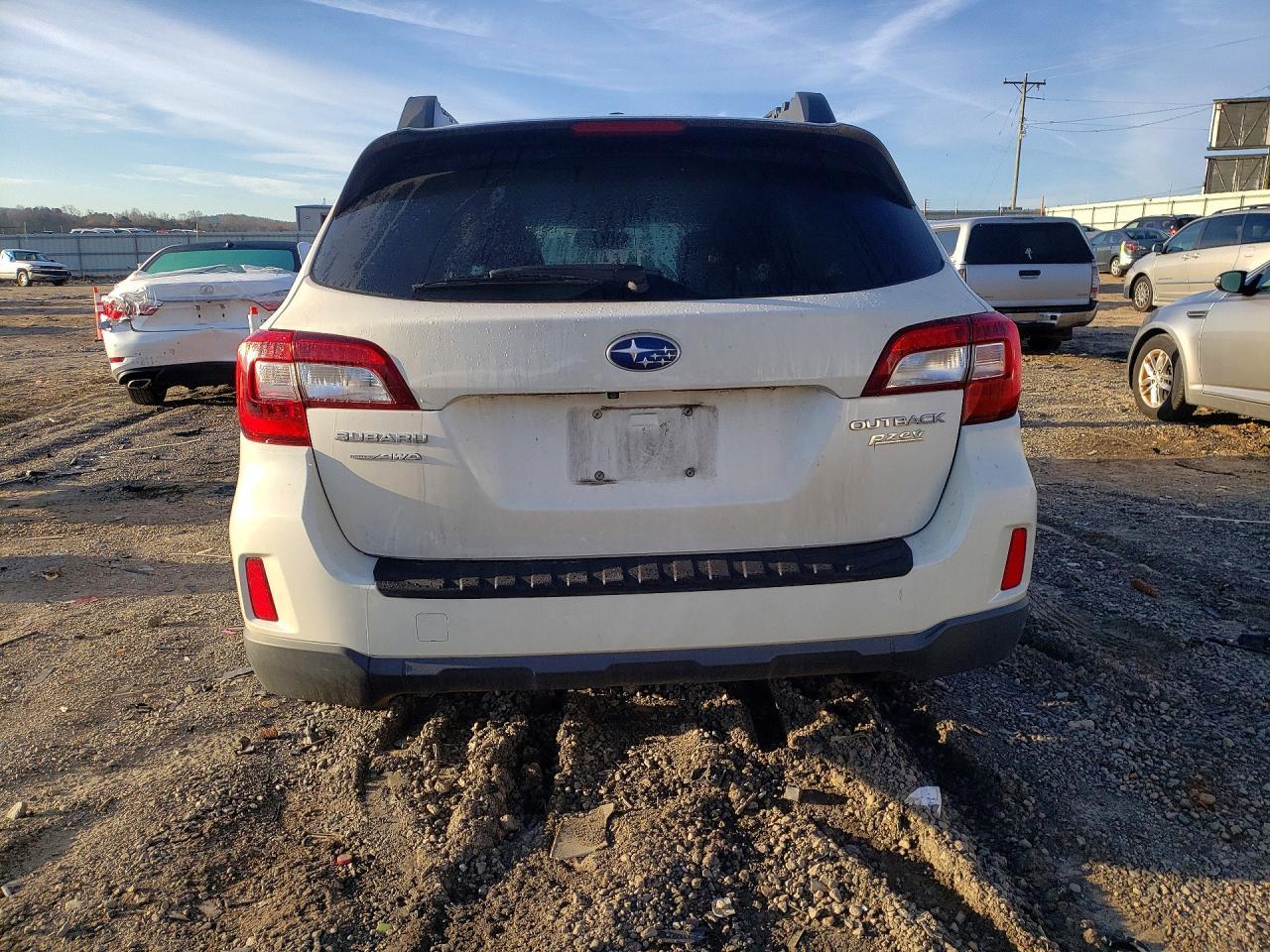 2015 Subaru Outback 2.5I Limited - Image 6