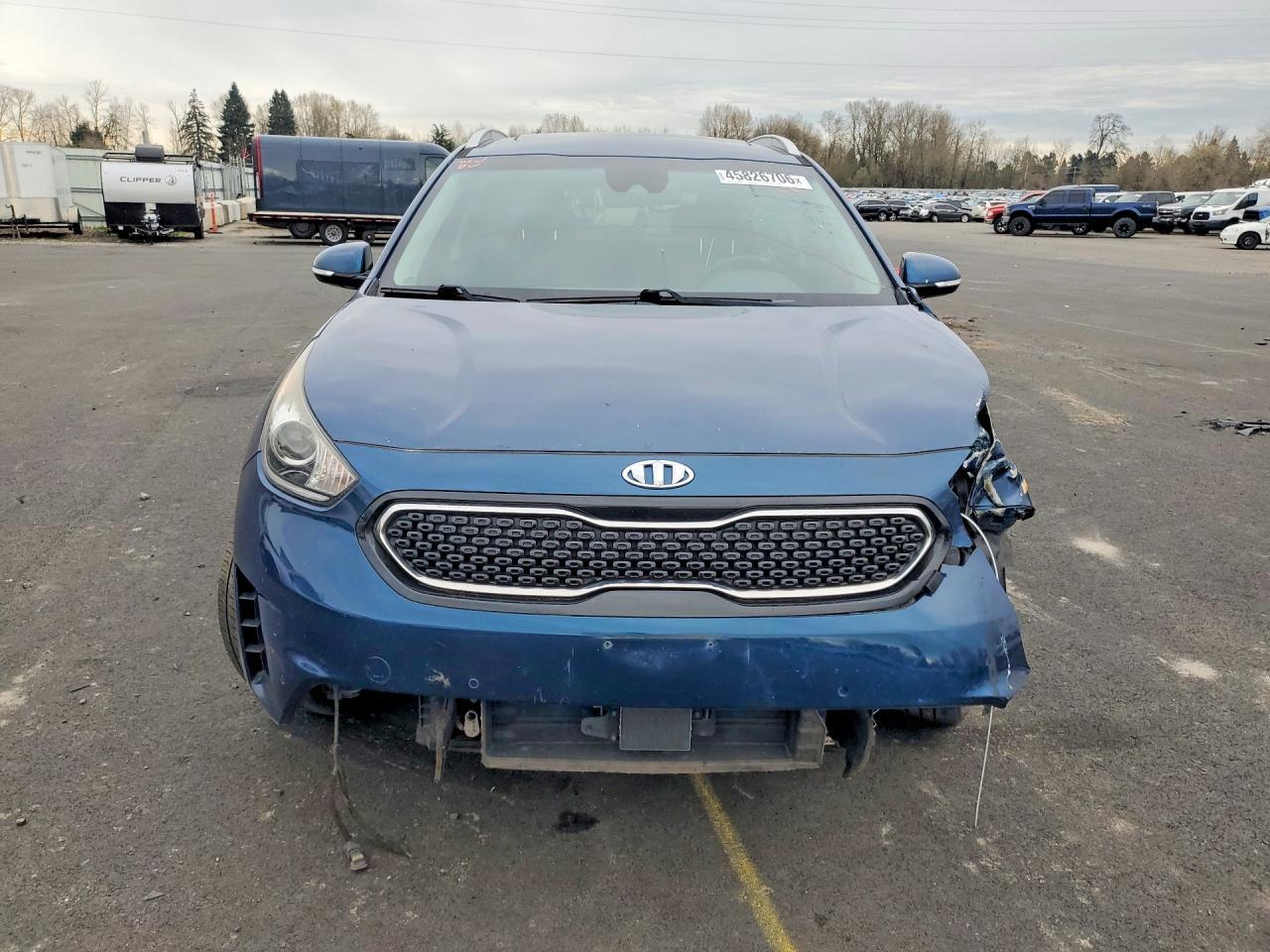 2017 Kia Niro Touring - Image 5