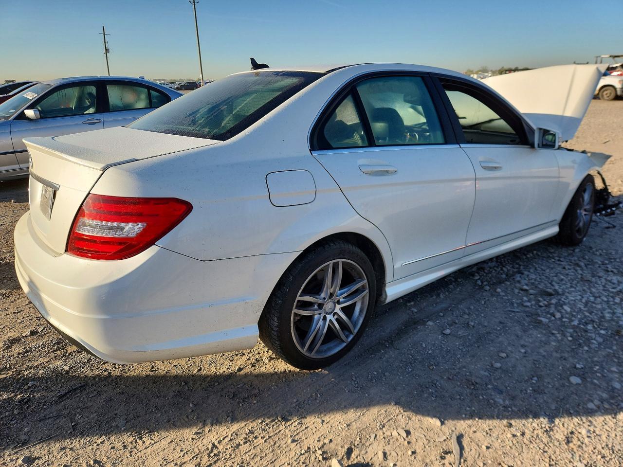 2014 Mercedes-Benz C 250 - Фото 3