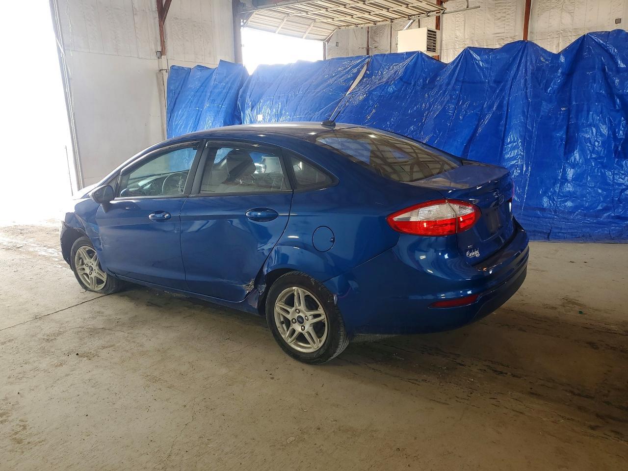 2018 Ford Fiesta Se - Фото 2