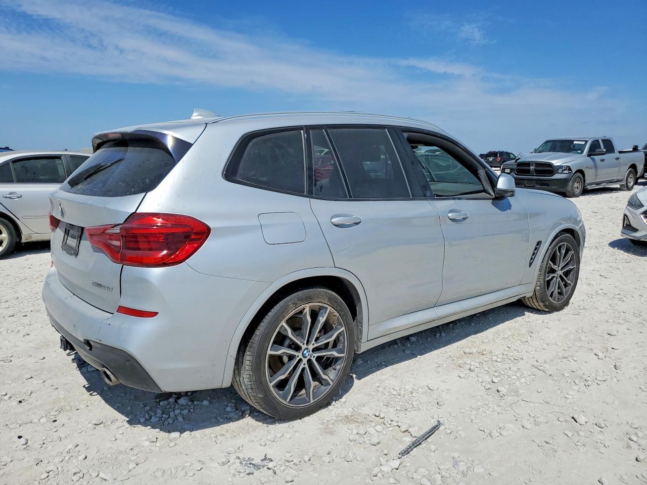 2019 BMW X3 Sdrive30I - Фото 3