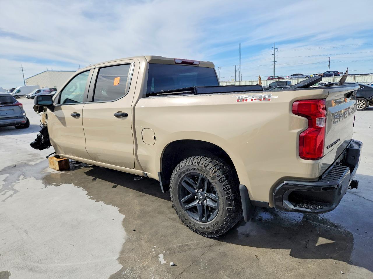 2023 Chevrolet Silverado K1500 Lt Trail Boss - Фото 2