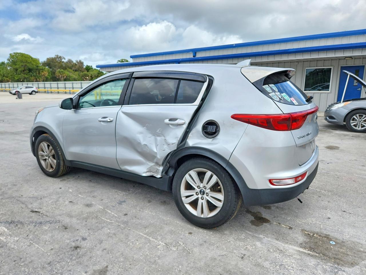 2019 Kia Sportage Lx - Image 2