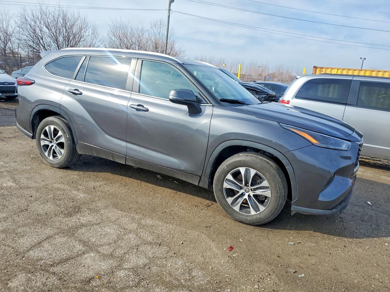 2024 Toyota Highlander Le - Фото 4