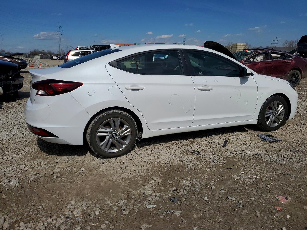 2020 Hyundai Elantra Sel - Фото 3