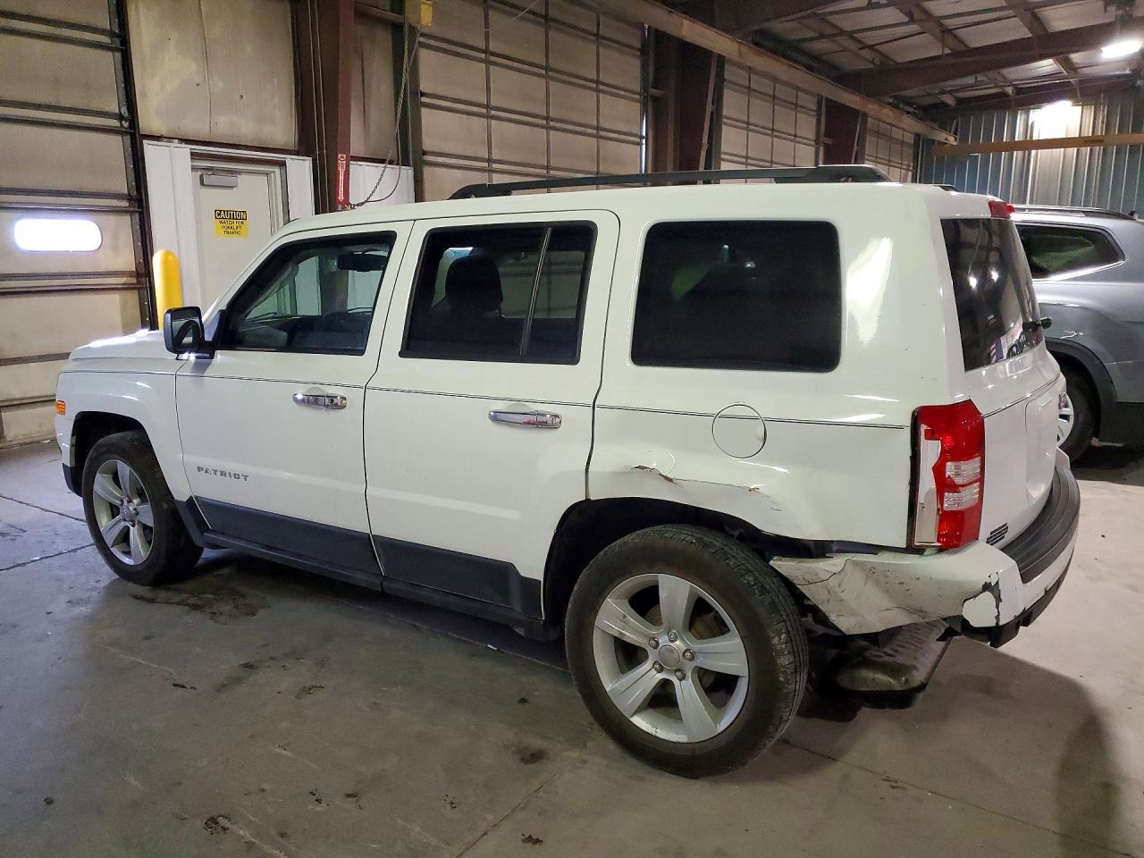 2016 Jeep Patriot Latitude - Фото 2