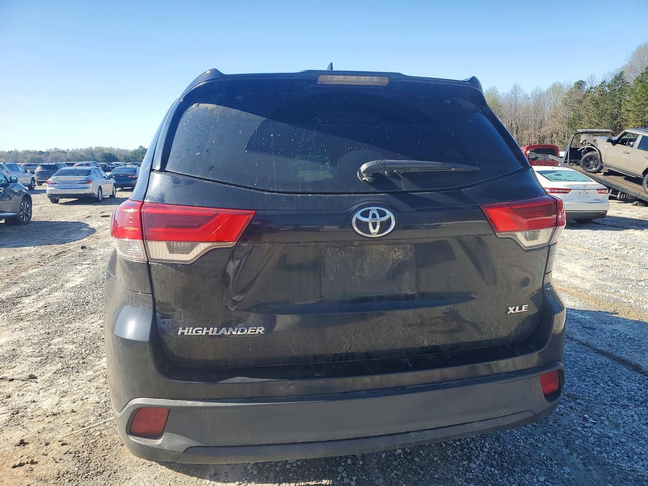 2018 Toyota Highlander Xle - Image 6
