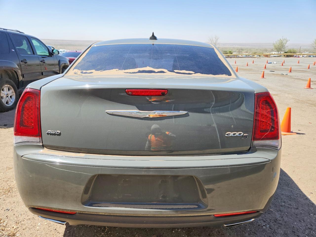 2017 Chrysler 300 S - Фото 6