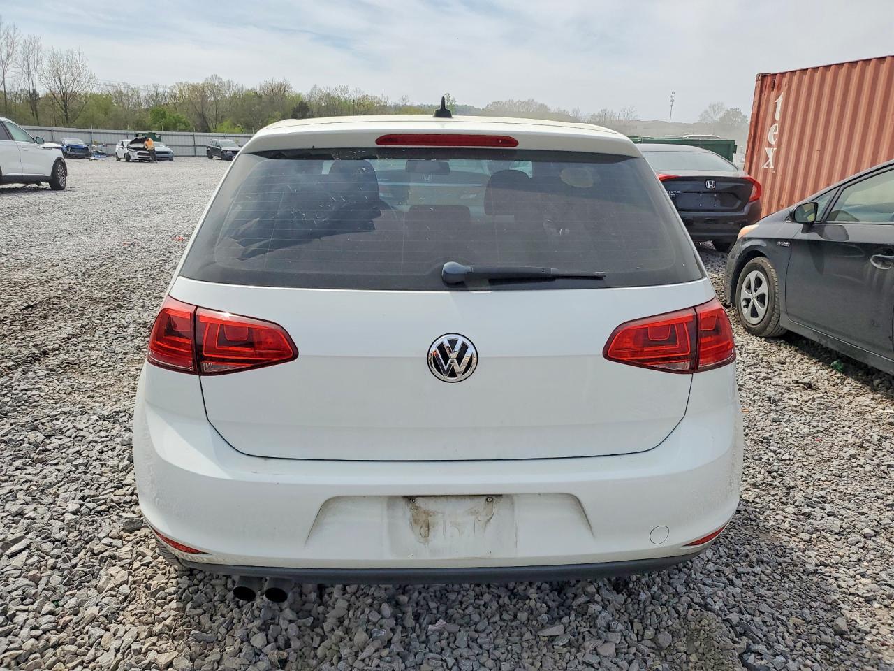 2016 Volkswagen Golf S - Фото 6