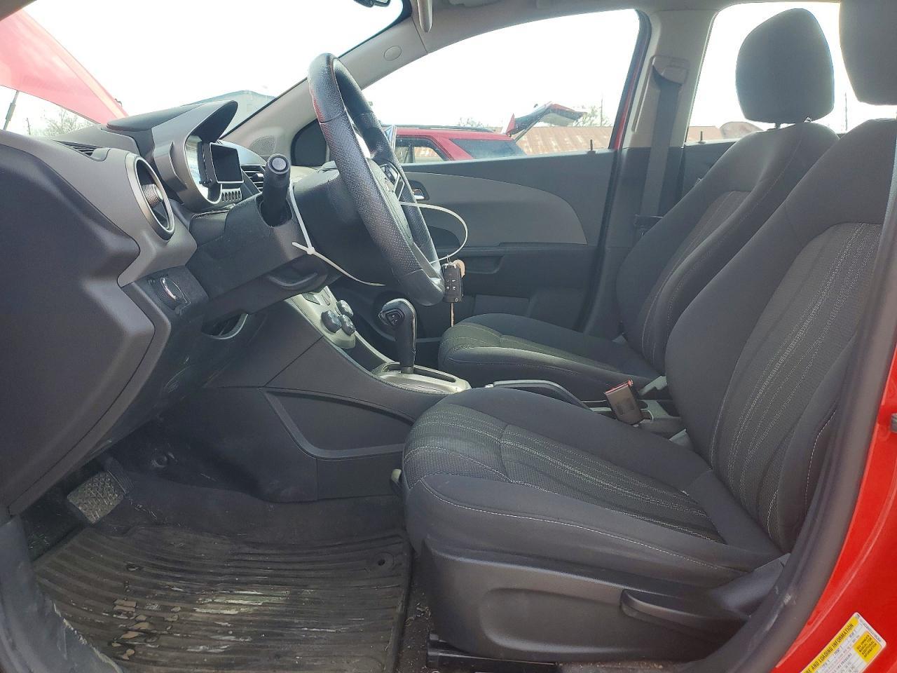 2016 Chevrolet Sonic - Фото 7