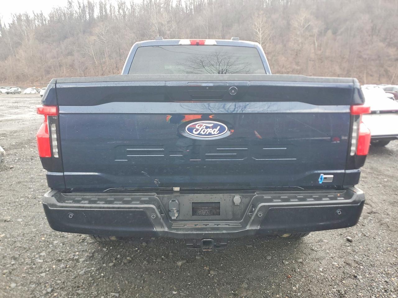 2024 Ford F150 Lightning Xlt - Фото 6