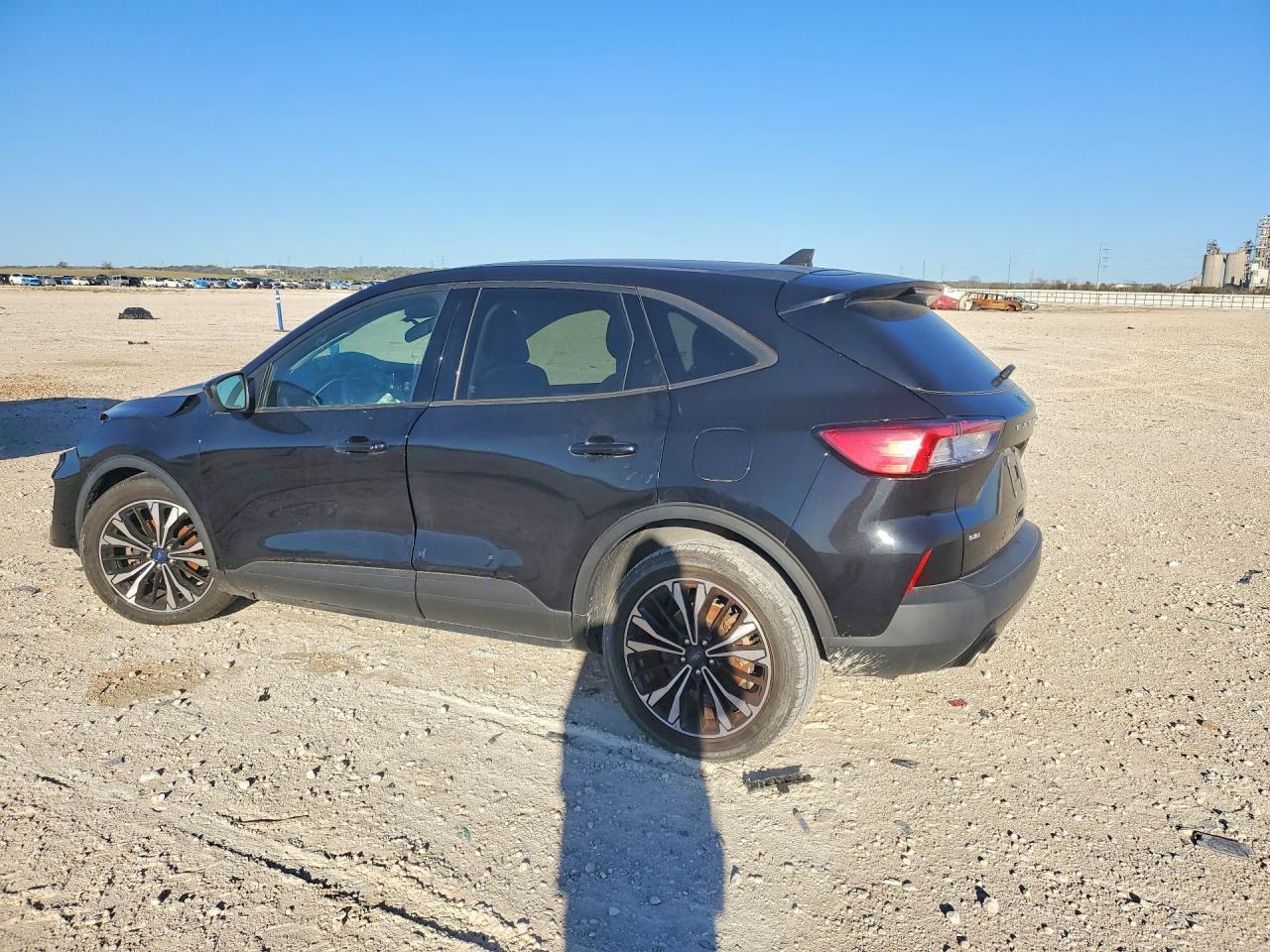 2022 Ford Escape Se - Image 2