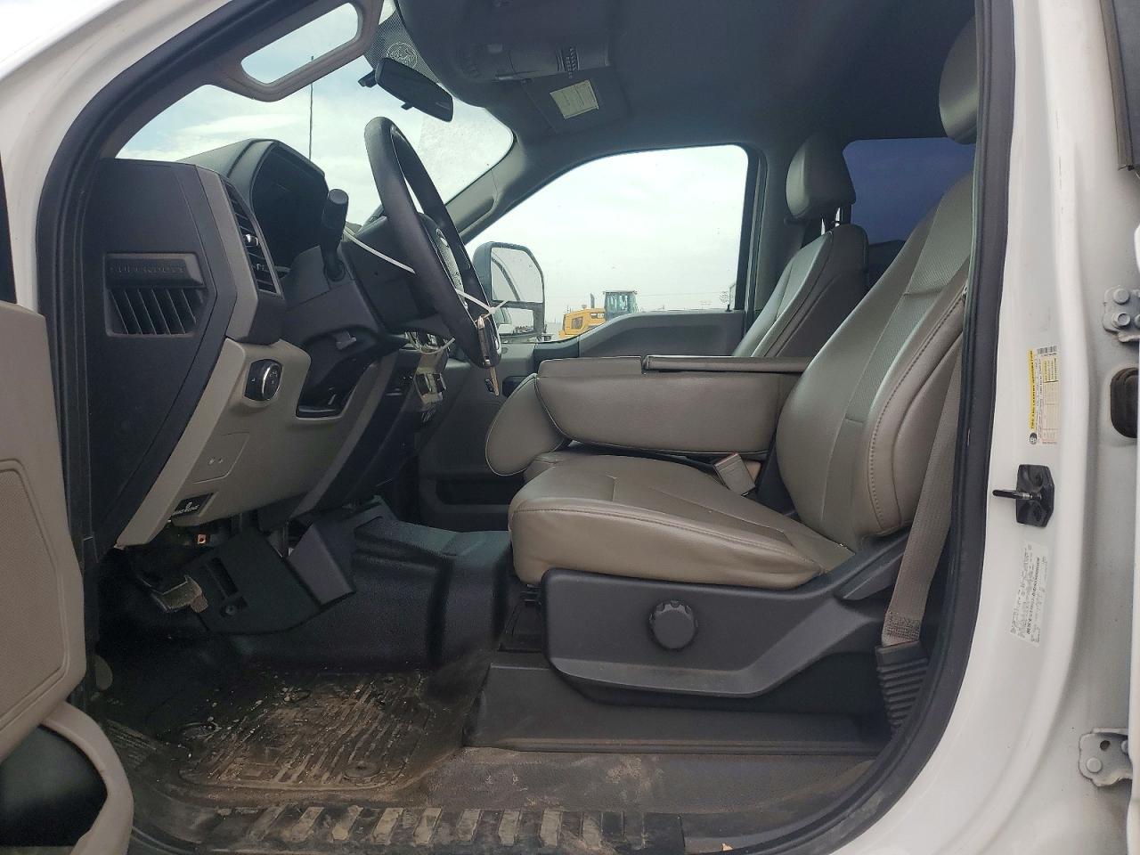 2017 Ford F250 Super Duty - Фото 7