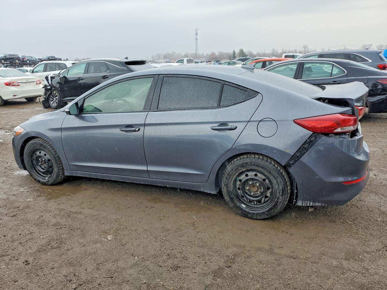 2017 Hyundai Elantra Gl 4Dr - Image 2