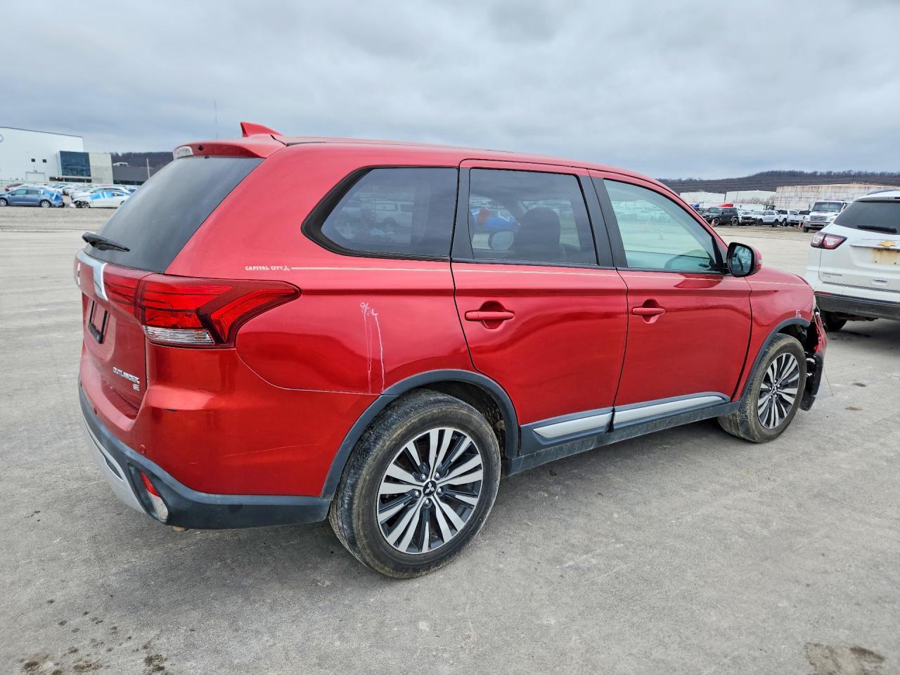 2019 Mitsubishi Outlander Se - Image 3