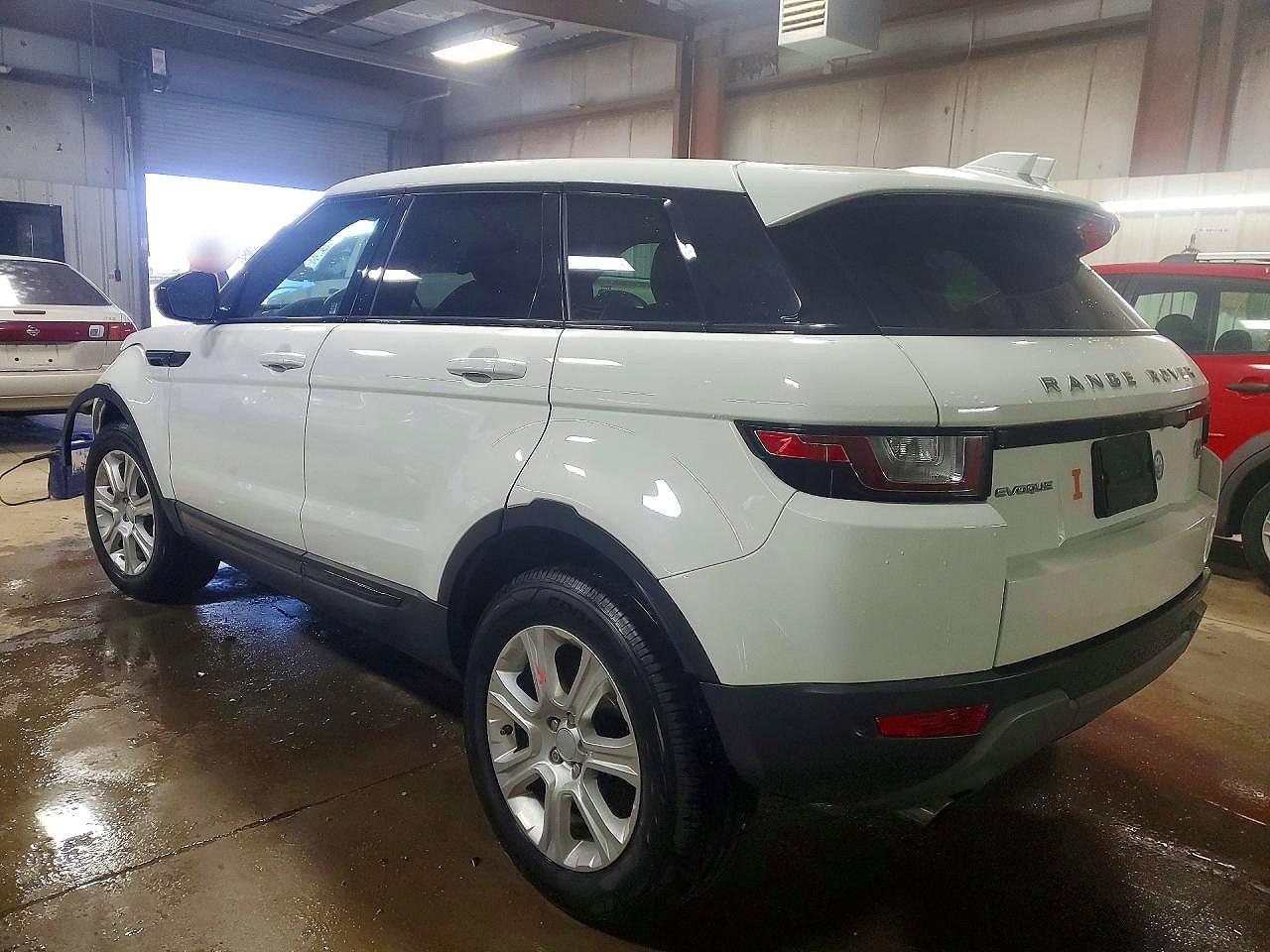 2019 Land Rover Range Rover Evoque Se - Фото 2